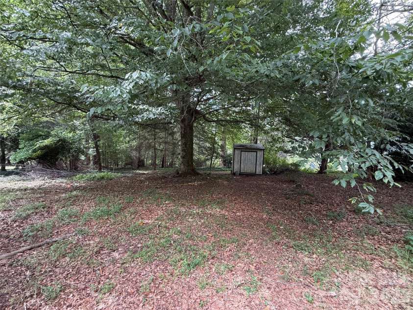 75 Enchantment Circle, Etowah, NC 28729.  MLS# CAR4420135, YatesRealty ID 49623. 