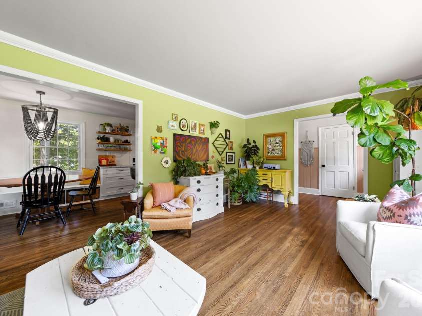 4021 Rutherford Drive, Charlotte, NC 28210.  MLS# CAR4420020, YatesRealty ID 49624. 