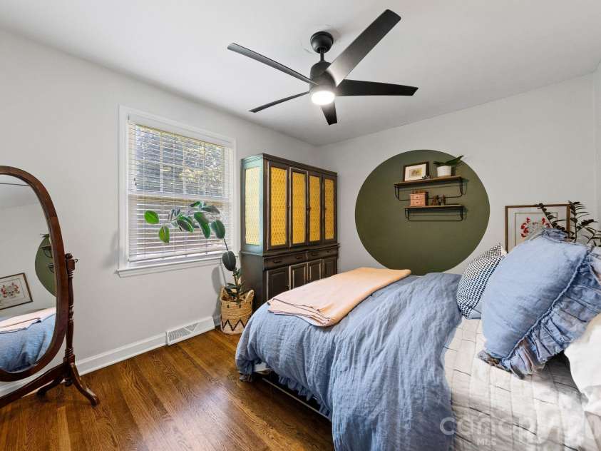 4021 Rutherford Drive, Charlotte, NC 28210.  MLS# CAR4420020, YatesRealty ID 49624. 