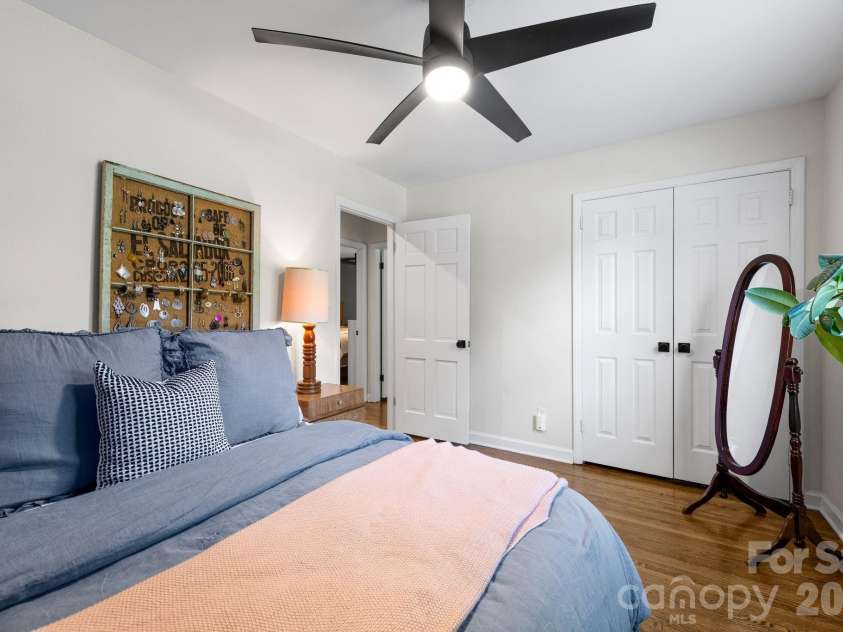 4021 Rutherford Drive, Charlotte, NC 28210.  MLS# CAR4420020, YatesRealty ID 49624. 