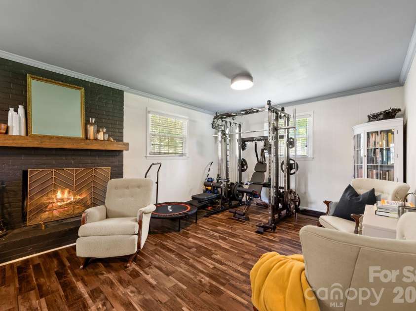 4021 Rutherford Drive, Charlotte, NC 28210.  MLS# CAR4420020, YatesRealty ID 49624. 