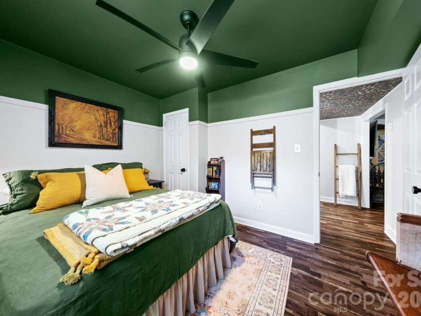 4021 Rutherford Drive, Charlotte, NC 28210.  MLS# CAR4420020, YatesRealty ID 49624. 