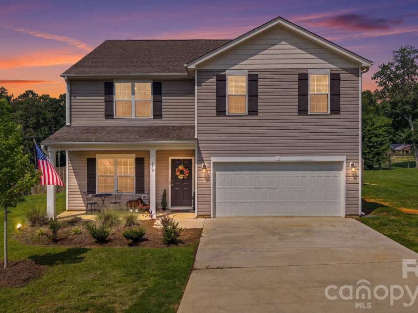 133 Stone Hollow Road, Lexington, NC 27295.  MLS# CAR4414561, YatesRealty ID 49625. 