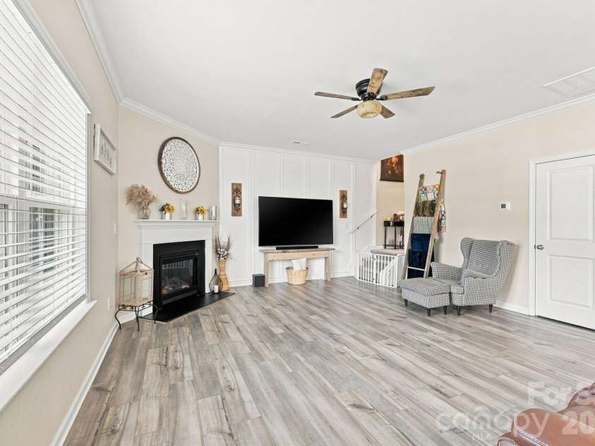 133 Stone Hollow Road, Lexington, NC 27295.  MLS# CAR4414561, YatesRealty ID 49625. 