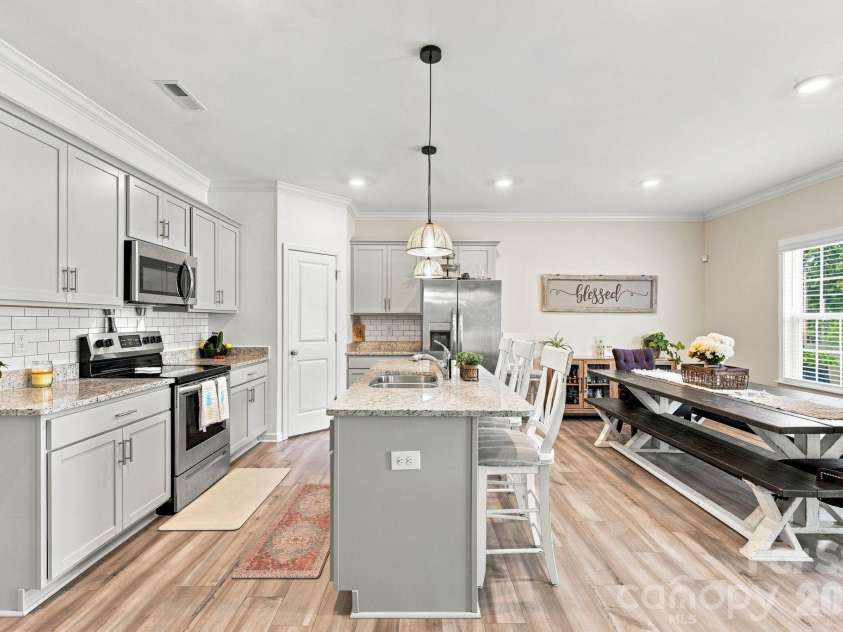 133 Stone Hollow Road, Lexington, NC 27295.  MLS# CAR4414561, YatesRealty ID 49625. 