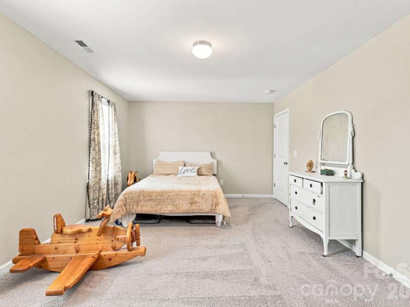 133 Stone Hollow Road, Lexington, NC 27295.  MLS# CAR4414561, YatesRealty ID 49625. 