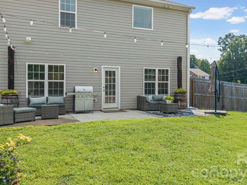133 Stone Hollow Road, Lexington, NC 27295.  MLS# CAR4414561, YatesRealty ID 49625. 