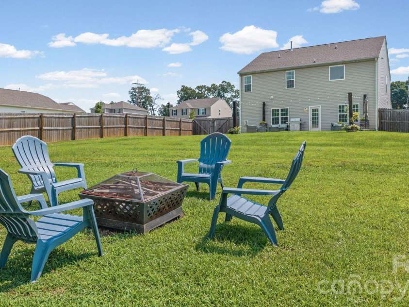 133 Stone Hollow Road, Lexington, NC 27295.  MLS# CAR4414561, YatesRealty ID 49625. 