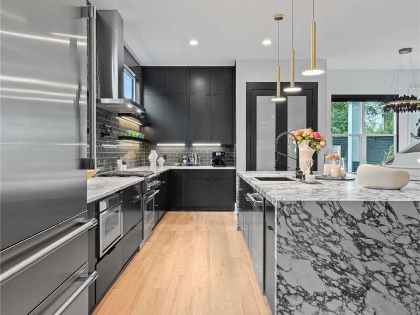 2200 Parson Street, Charlotte, NC 28205.  MLS# CAR4407491, YatesRealty ID 49626. 