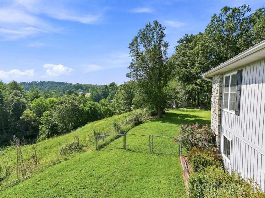 30 Morning Glory Lane, Weaverville, NC 28787.  MLS# CAR4423008, YatesRealty ID 49627. 