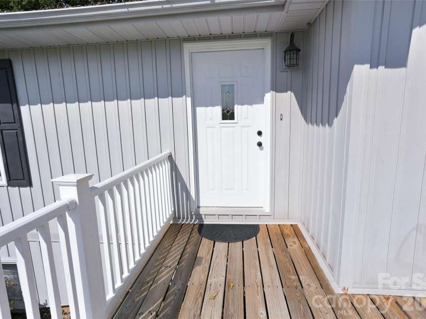 30 Morning Glory Lane, Weaverville, NC 28787.  MLS# CAR4423008, YatesRealty ID 49627. 