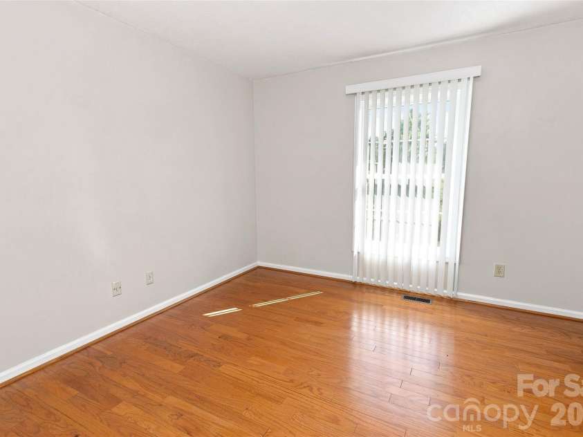 30 Morning Glory Lane, Weaverville, NC 28787.  MLS# CAR4423008, YatesRealty ID 49627. 