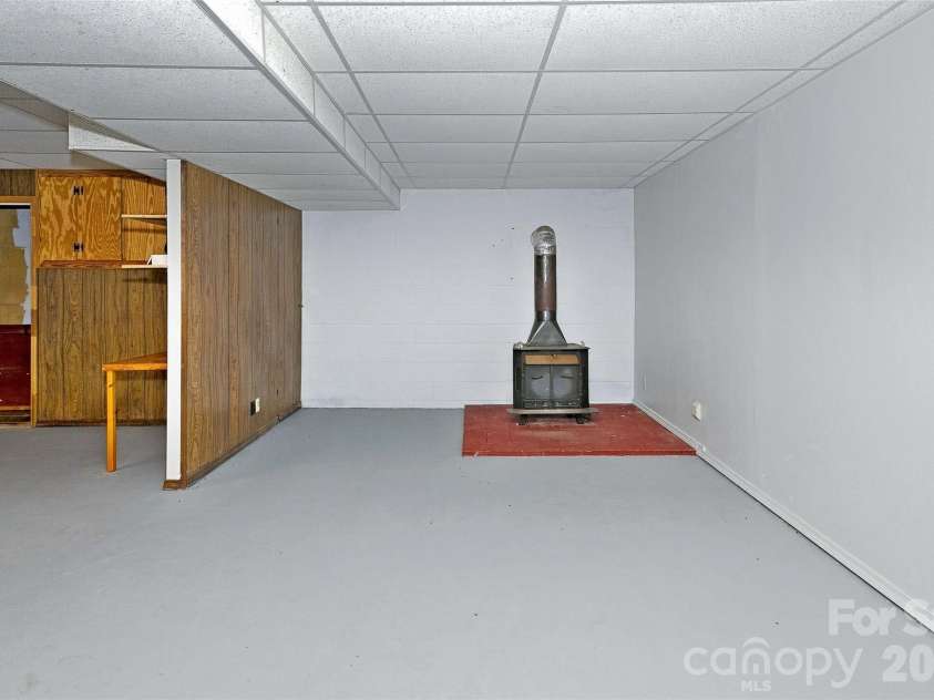 30 Morning Glory Lane, Weaverville, NC 28787.  MLS# CAR4423008, YatesRealty ID 49627. 