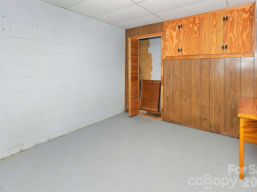 30 Morning Glory Lane, Weaverville, NC 28787.  MLS# CAR4423008, YatesRealty ID 49627. 