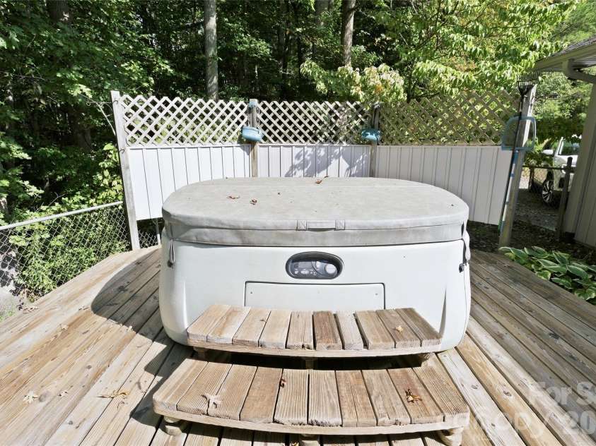30 Morning Glory Lane, Weaverville, NC 28787.  MLS# CAR4423008, YatesRealty ID 49627. 