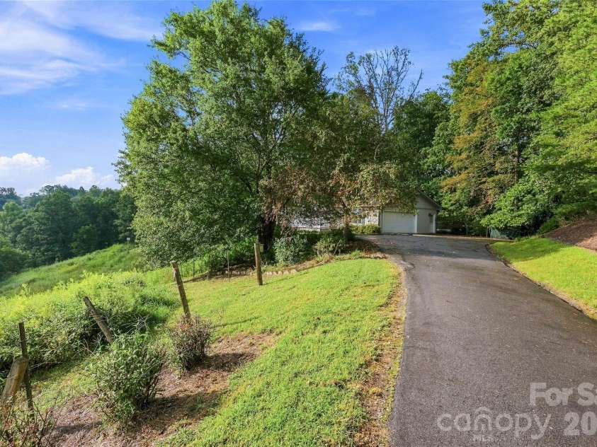 30 Morning Glory Lane, Weaverville, NC 28787.  MLS# CAR4423008, YatesRealty ID 49627. 