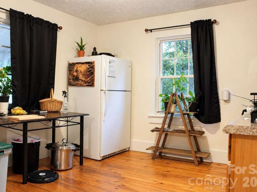 579 Hollis Road, Ellenboro, NC 28040.  MLS# CAR4422930, YatesRealty ID 49628. 