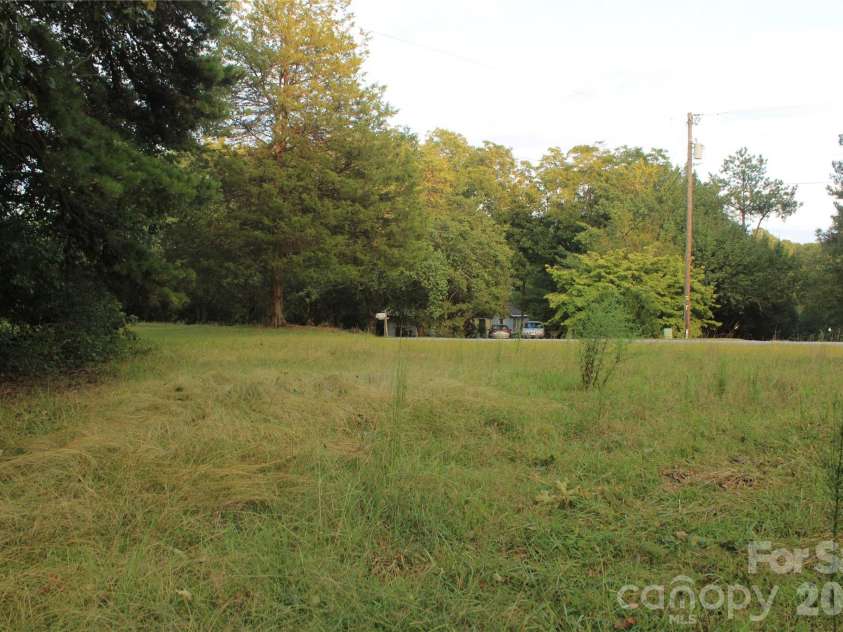 579 Hollis Road, Ellenboro, NC 28040.  MLS# CAR4422930, YatesRealty ID 49628. 