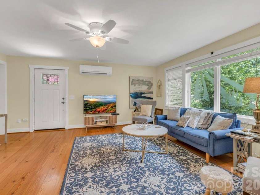 241 Wonderland Trail, Blowing Rock, NC 28605.  MLS# CAR4422812, YatesRealty ID 49630. 