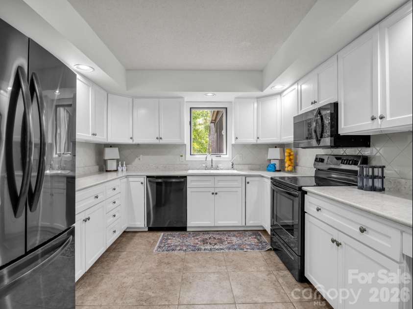 55 Diamond Ridge Lane, Columbus, NC 28722.  MLS# CAR4422585, YatesRealty ID 49631. 