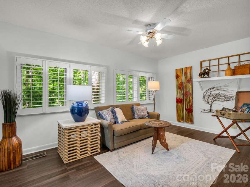 55 Diamond Ridge Lane, Columbus, NC 28722.  MLS# CAR4422585, YatesRealty ID 49631. 