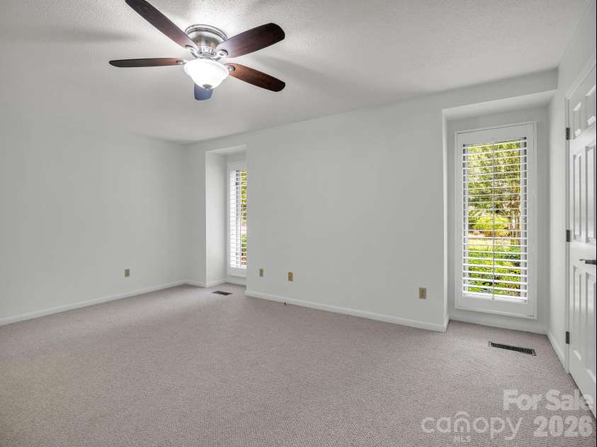 55 Diamond Ridge Lane, Columbus, NC 28722.  MLS# CAR4422585, YatesRealty ID 49631. 