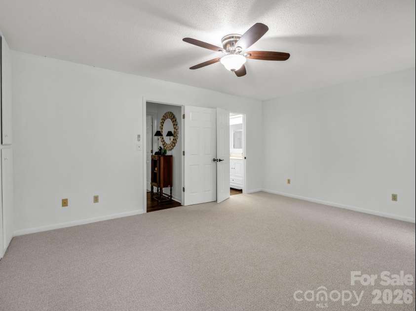 55 Diamond Ridge Lane, Columbus, NC 28722.  MLS# CAR4422585, YatesRealty ID 49631. 