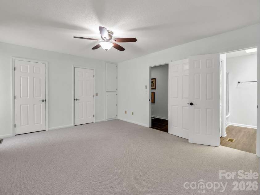 55 Diamond Ridge Lane, Columbus, NC 28722.  MLS# CAR4422585, YatesRealty ID 49631. 