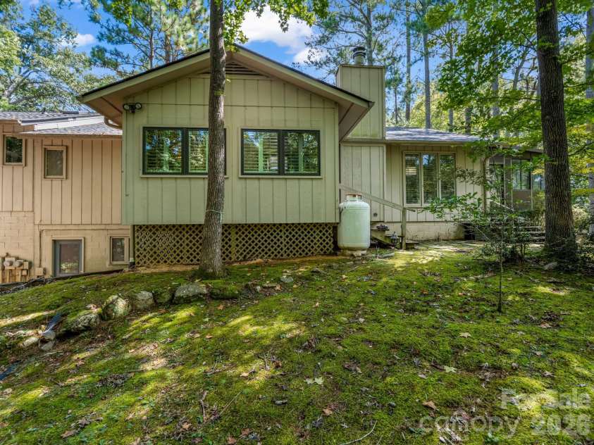 55 Diamond Ridge Lane, Columbus, NC 28722.  MLS# CAR4422585, YatesRealty ID 49631. 
