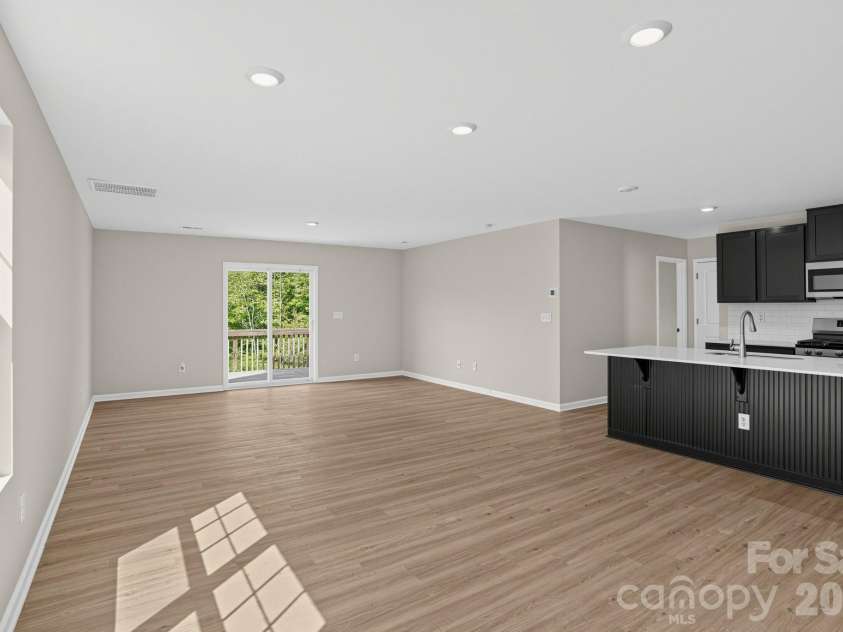 3152 Treyson Drive, Denver, NC 28037.  MLS# CAR4422697, YatesRealty ID 49632. 