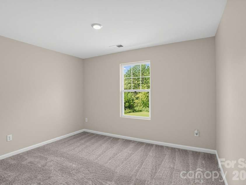 3152 Treyson Drive, Denver, NC 28037.  MLS# CAR4422697, YatesRealty ID 49632. 