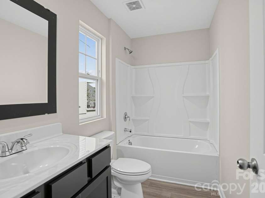 3152 Treyson Drive, Denver, NC 28037.  MLS# CAR4422697, YatesRealty ID 49632. 