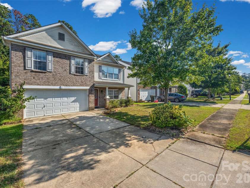 841 Brunswick Drive, Rock Hill, SC 29730.  MLS# CAR4422548, YatesRealty ID 49637. 