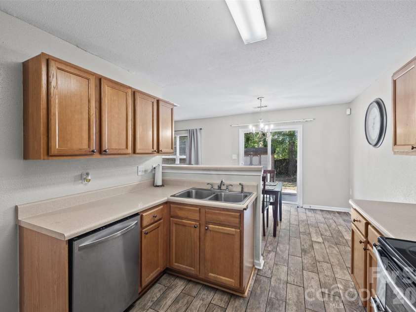 841 Brunswick Drive, Rock Hill, SC 29730.  MLS# CAR4422548, YatesRealty ID 49637. 