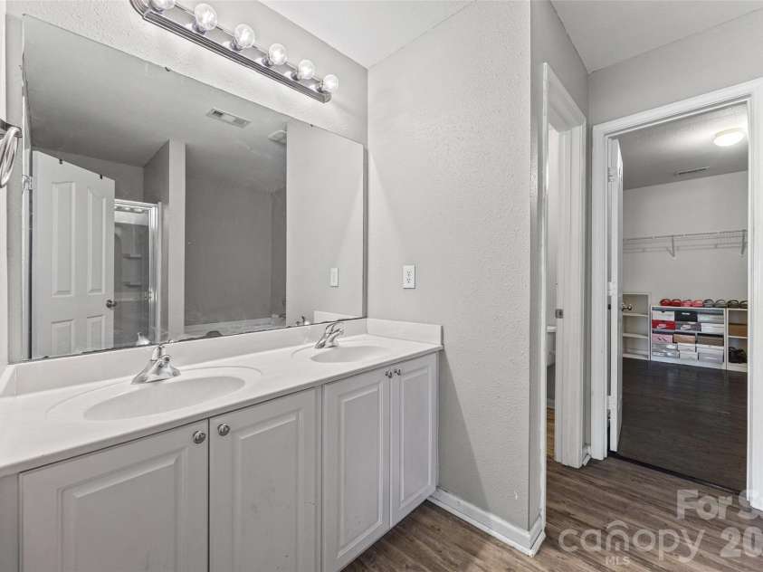 841 Brunswick Drive, Rock Hill, SC 29730.  MLS# CAR4422548, YatesRealty ID 49637. 