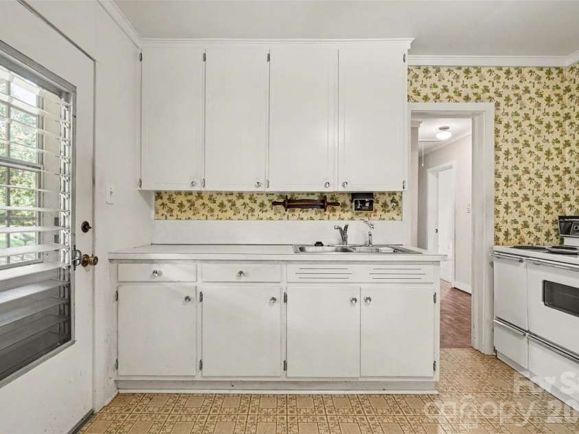 968 Hampton Grace Avenue, Lancaster, SC 29720.  MLS# CAR4422120, YatesRealty ID 49639. 