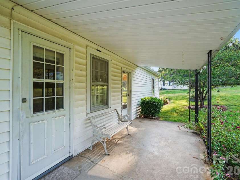 968 Hampton Grace Avenue, Lancaster, SC 29720.  MLS# CAR4422120, YatesRealty ID 49639. 
