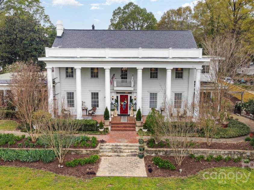 1313 York Road, Gastonia, NC 28052.  MLS# CAR4238759, YatesRealty ID 4964. 