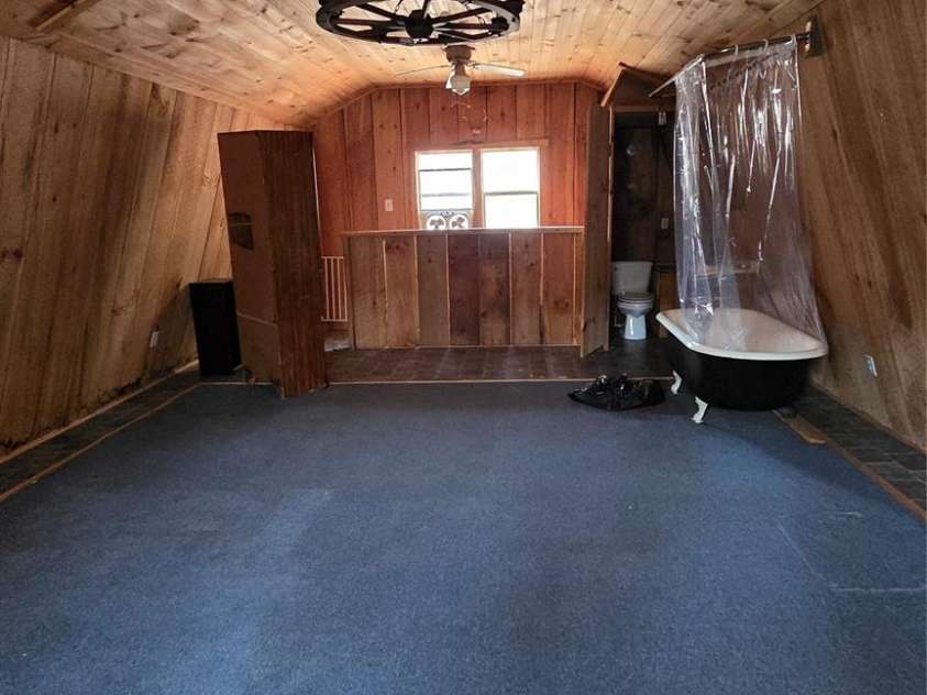 17 Shena Drive, Waynesville, NC 28785.  MLS# CAR4332945, YatesRealty ID 4964. 