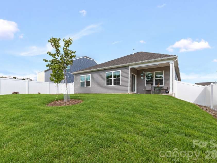 3865 Maxwell Henry Lane, Conover, NC 28613.  MLS# CAR4422175, YatesRealty ID 49640. 