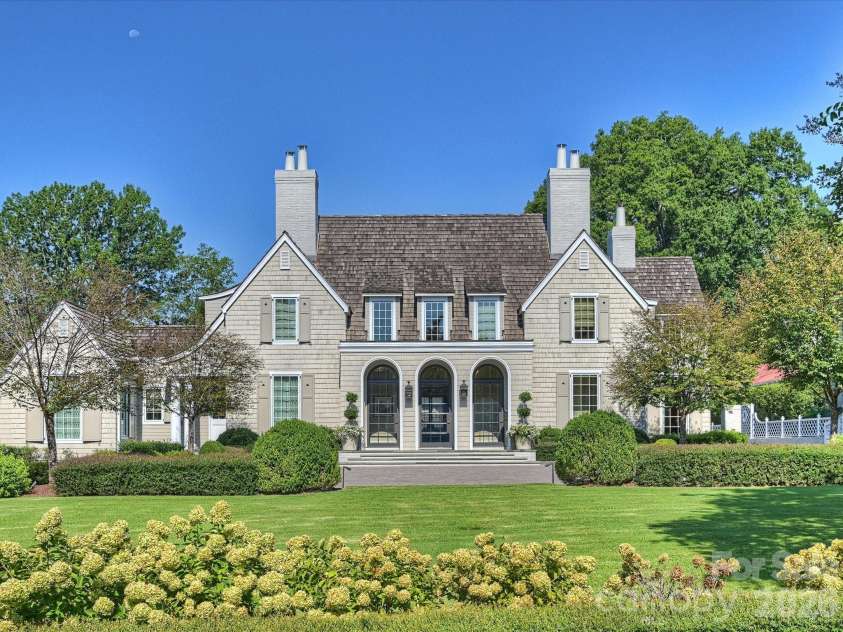 2414 Forest Drive, Charlotte, NC 28211.  MLS# CAR4420564, YatesRealty ID 49641. 