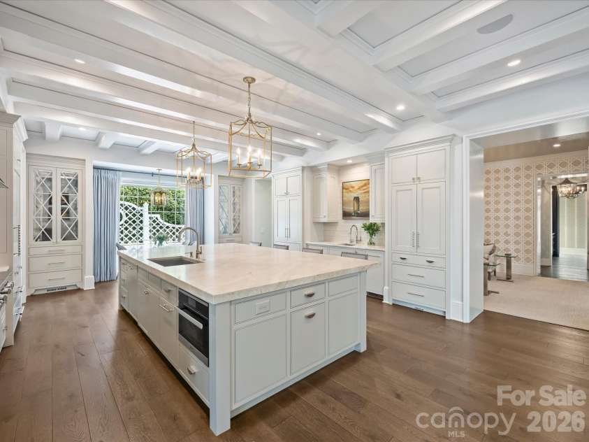 2414 Forest Drive, Charlotte, NC 28211.  MLS# CAR4420564, YatesRealty ID 49641. 