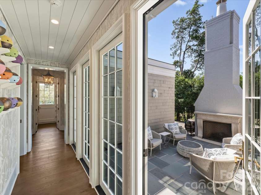 2414 Forest Drive, Charlotte, NC 28211.  MLS# CAR4420564, YatesRealty ID 49641. 