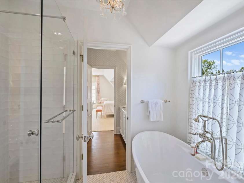 2414 Forest Drive, Charlotte, NC 28211.  MLS# CAR4420564, YatesRealty ID 49641. 