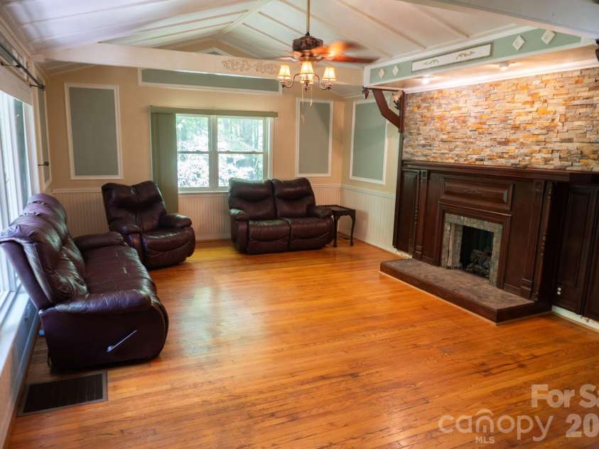 104 Ash Drive, Maggie Valley, NC 28751.  MLS# CAR4402926, YatesRealty ID 49642. 