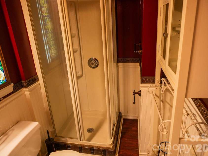 104 Ash Drive, Maggie Valley, NC 28751.  MLS# CAR4402926, YatesRealty ID 49642. 
