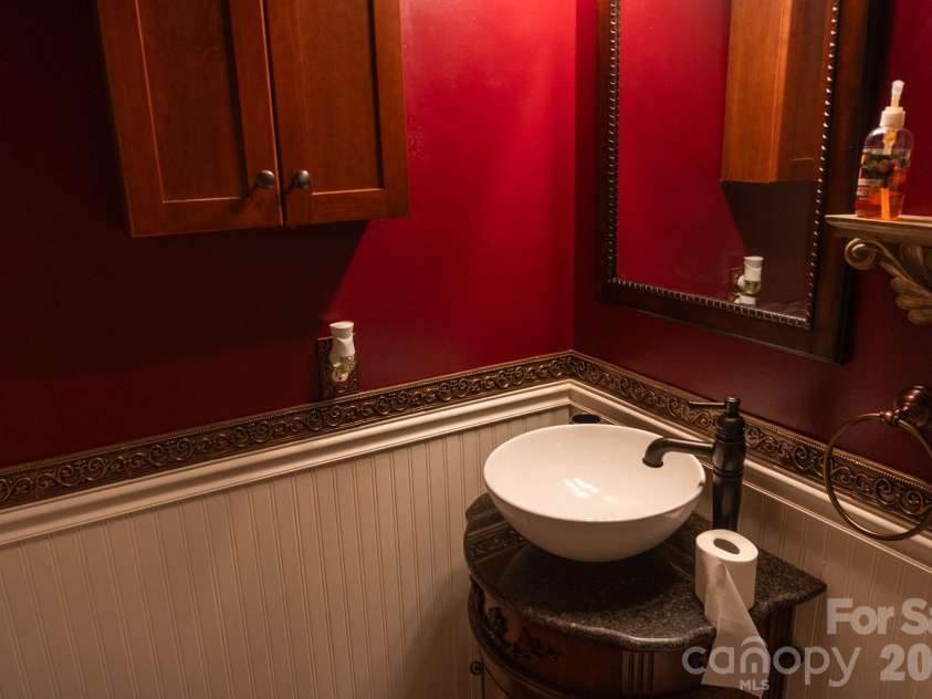 104 Ash Drive, Maggie Valley, NC 28751.  MLS# CAR4402926, YatesRealty ID 49642. 