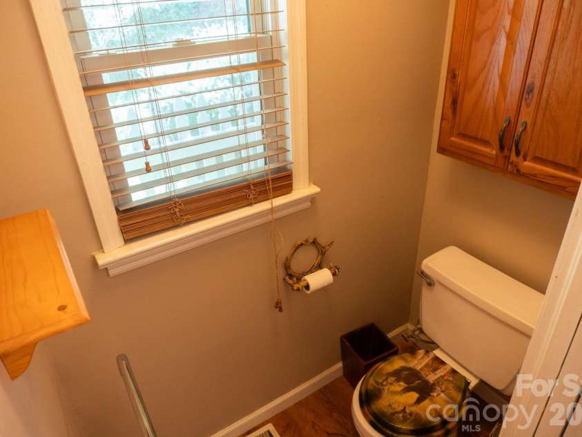 104 Ash Drive, Maggie Valley, NC 28751.  MLS# CAR4402926, YatesRealty ID 49642. 