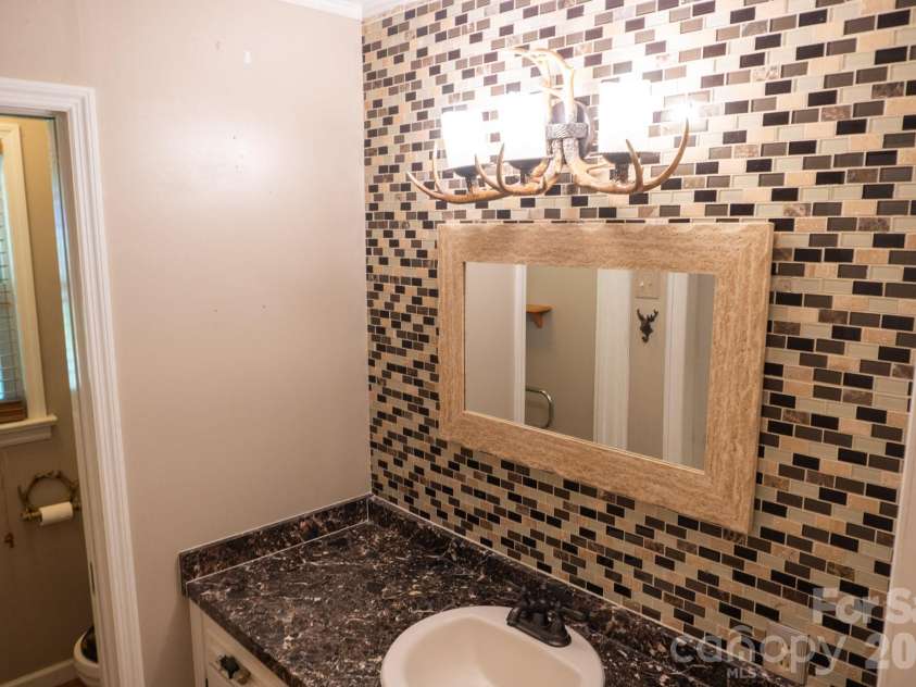 104 Ash Drive, Maggie Valley, NC 28751.  MLS# CAR4402926, YatesRealty ID 49642. 