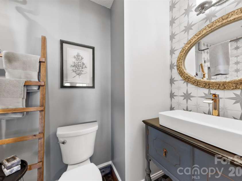 11532 Delores Ferguson Lane, Charlotte, NC 28277.  MLS# CAR4422595, YatesRealty ID 49643. 